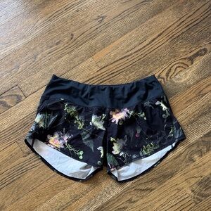 Oiselle shorts